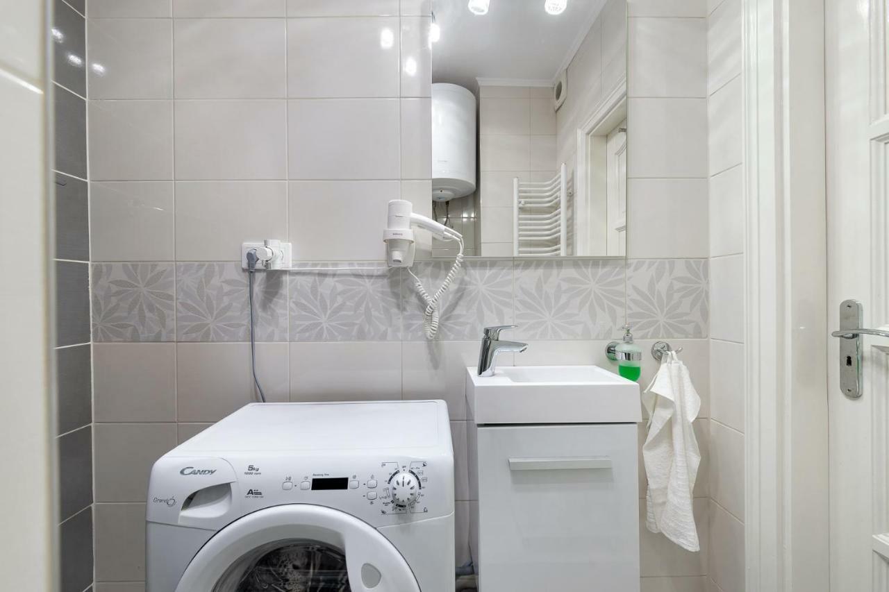 Riverbank Apartment At Parliament บูดาเปสต์ ภายนอก รูปภาพ