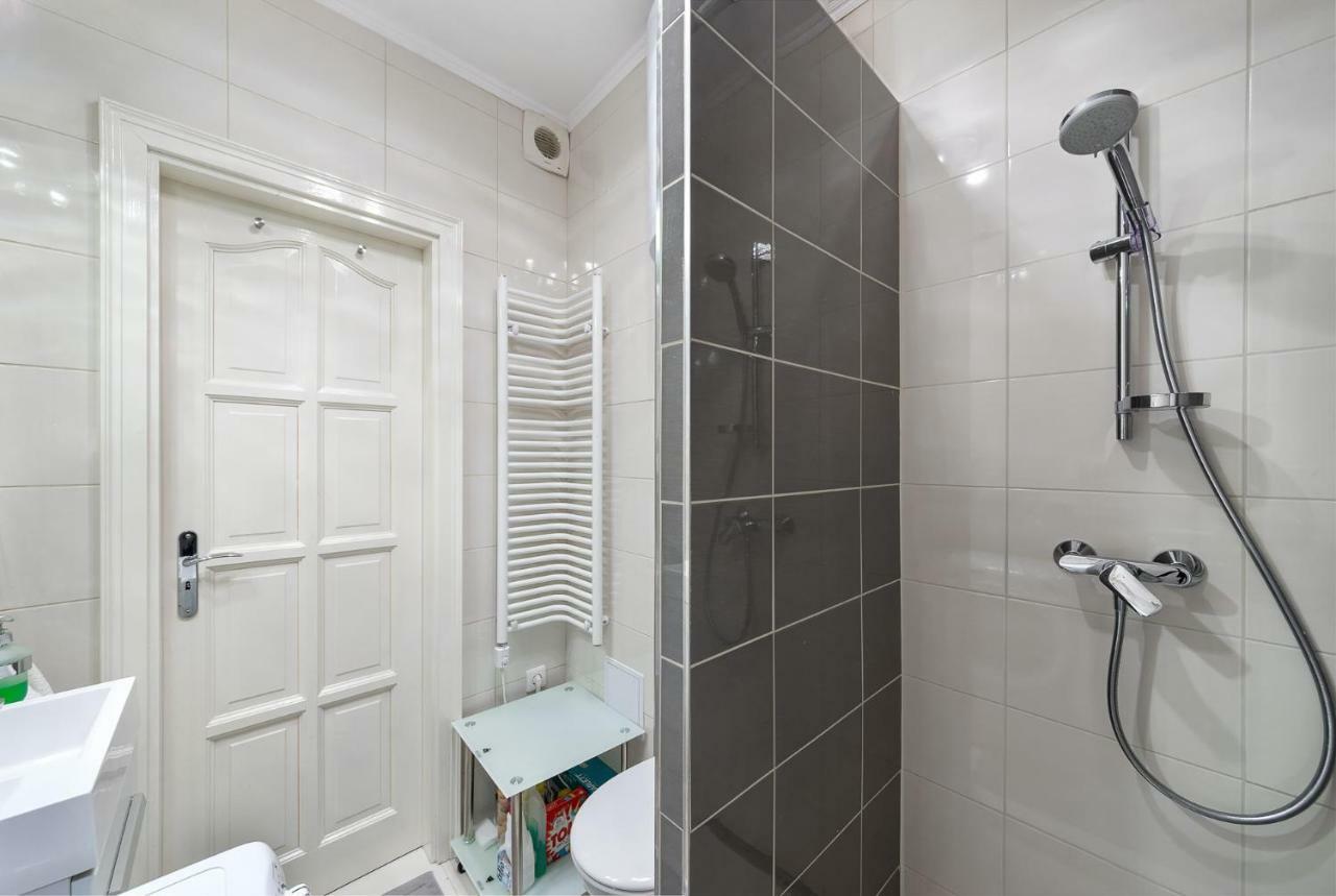 Riverbank Apartment At Parliament บูดาเปสต์ ภายนอก รูปภาพ